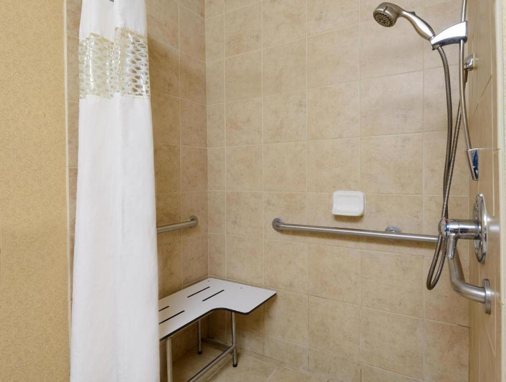 Hampton Inn Mount Vernon Extérieur photo